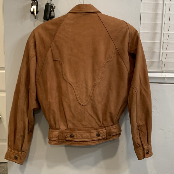 Adventure, bound, leather jacket - Picture 2 of 12